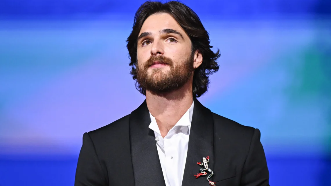 Jacob Elordi sorprende con un cambio de look radical