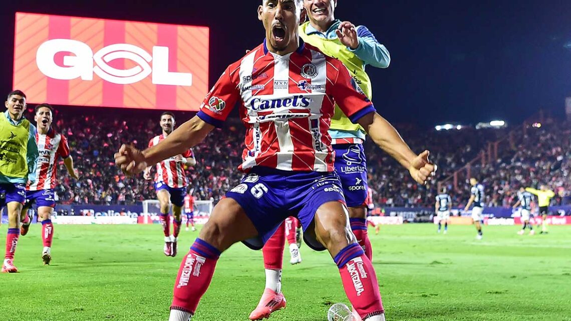 ¡El Caballo Negro! San Luis se imponte ante Monterrey