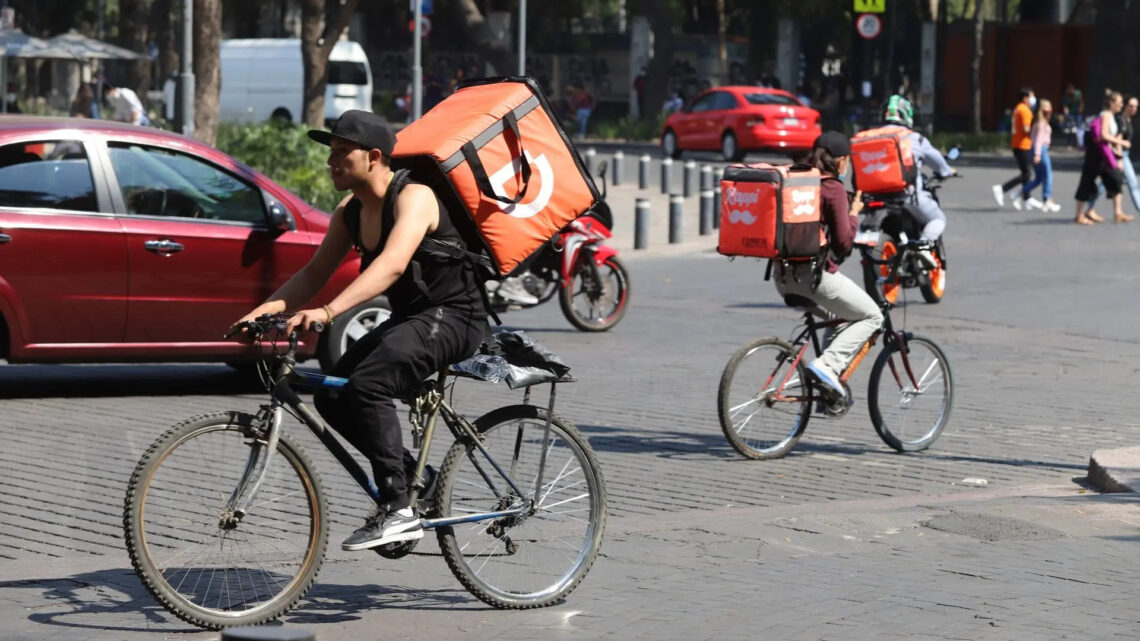 Senado aprueba reforma para proteger a trabajadores de plataformas digitales