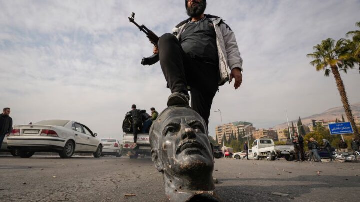 Fin de una era en Siria: los rebeldes toman Damasco y derrocan a Asad