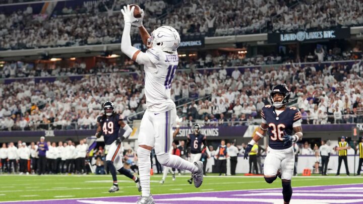 Minnesota logra séptima victoria consecutiva y empata en la cima de la NFC Norte
