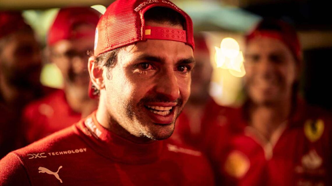 Carlos Sainz expresa su dolor por ser reemplazado por Hamilton en Ferrari