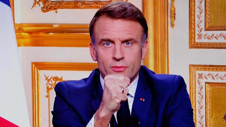 Macron acusa a la izquierda y derecha de generar caos político en Francia