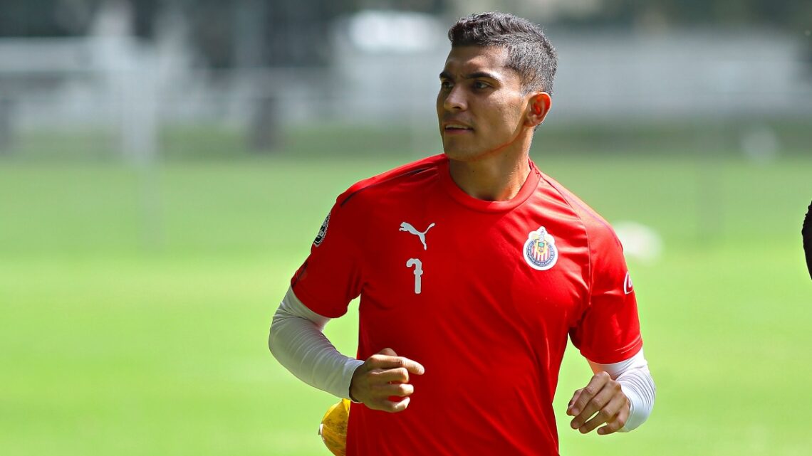 Orbelín Pineda podría regresar a Chivas en el Clausura 2025