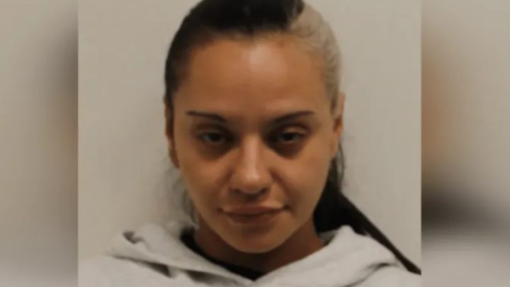 Sentencian a 15 meses de cárcel a funcionaria británica por relaciones con un recluso