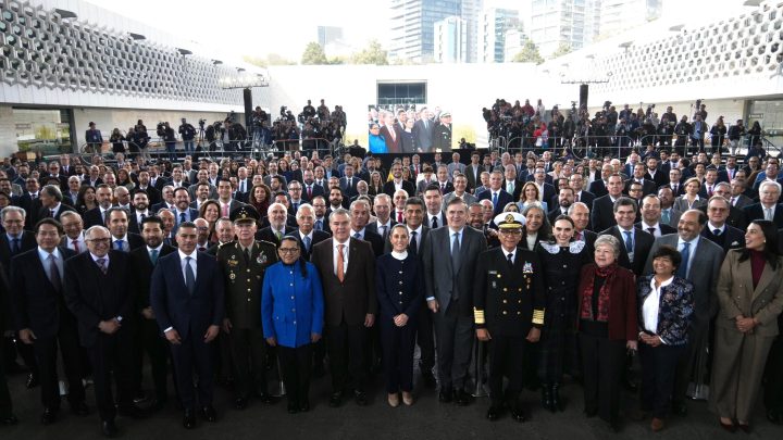 Presentan Plan México para impulsar el desarrollo y la economía del país