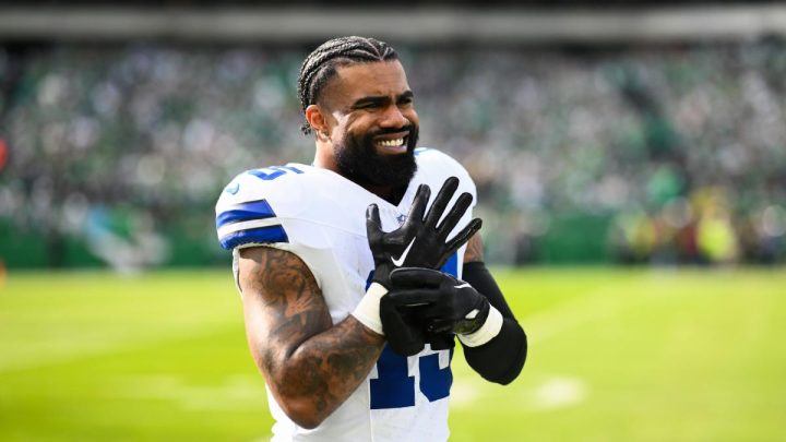Los Chargers planean fichar a Ezekiel Elliott