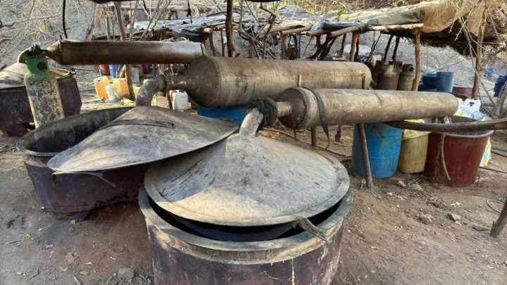 Localizan laboratorio clandestino en Sonora; decomisan 750 kilos de droga y químicos