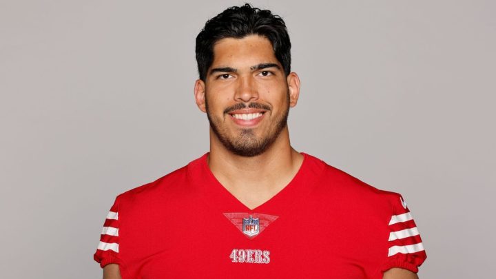 Isaac Alarcón continúa su sueño en la NFL con los 49ers