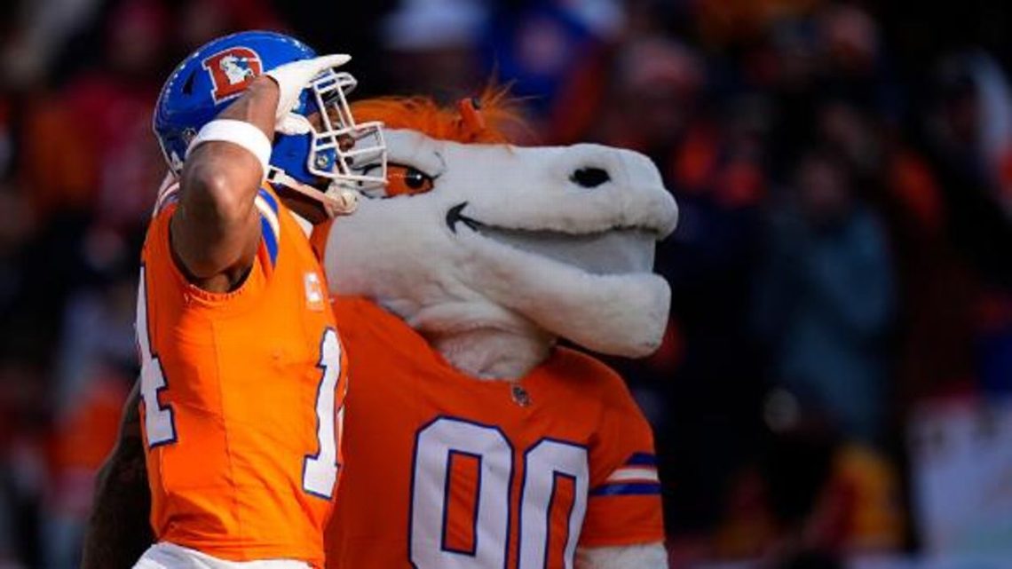 Denver regresa a los playoffs con aplastante victoria sobre Kansas City   