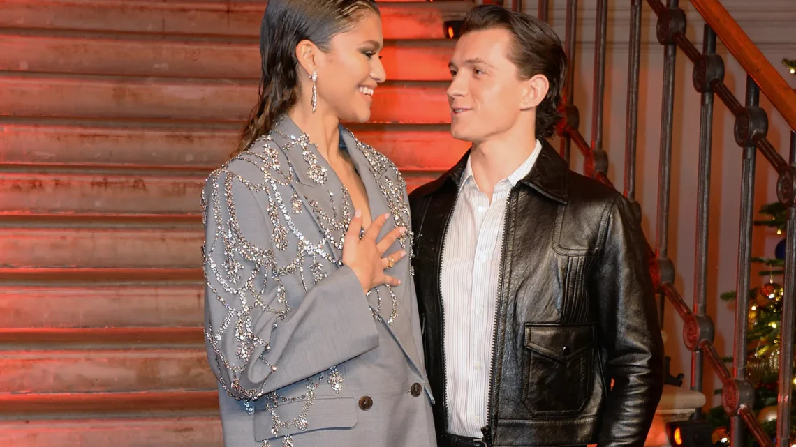 Zendaya y Tom Holland anuncian su compromiso