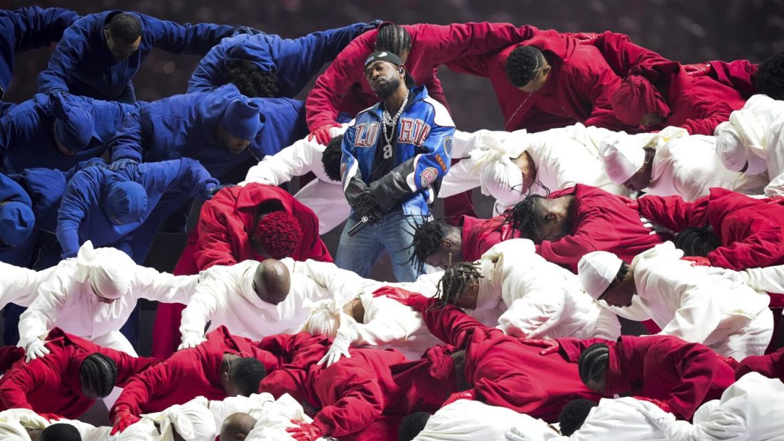 Kendrick Lamar deslumbra en el show de medio tiempo del Super Bowl LIX