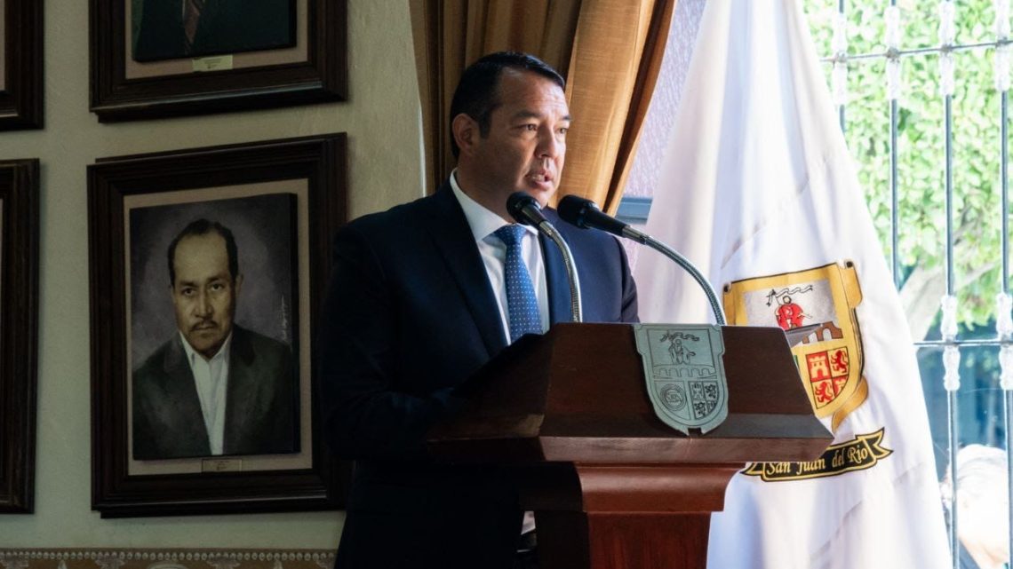 Roberto Cabrera conmemora 178 Aniversario de que se concedió el título de ciudad a San Juan del Río
