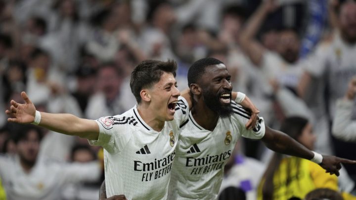 La Real Sociedad llevó el juego hasta tiempos extra, pero un gol de Rudiger le dio la victoria en el marcador global 5-4