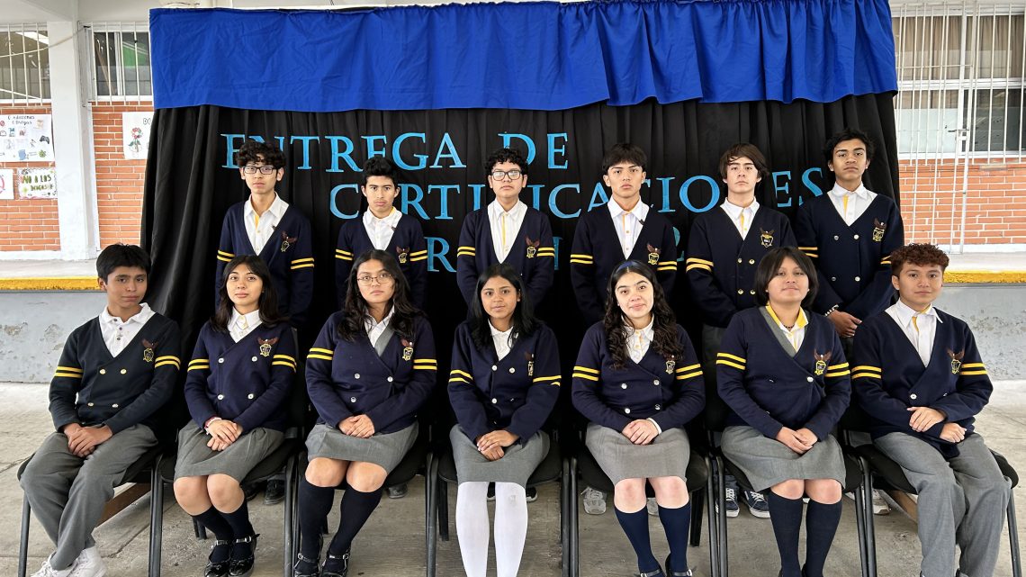 Reciben certificación en inglés estudiantes de la secundaria Roberto Ruiz Obregón