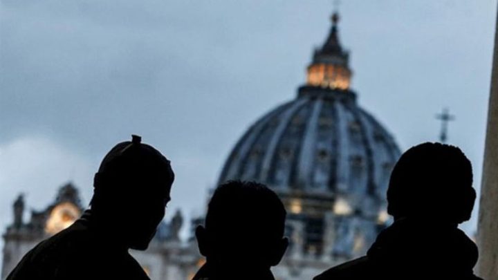 Algunas personas han solicitado en los últimos tiempos desaparecer de esos registros una vez que deciden abandonar la iglesia, ¿esto es posible?