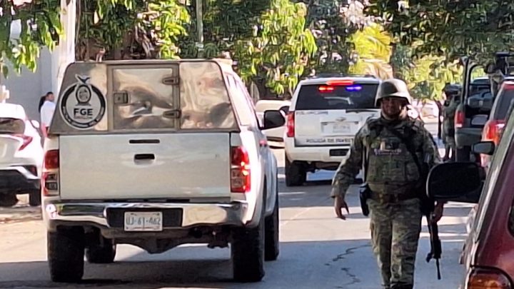 Hombres armados dispararon, tumbaron los portones de acceso, privaron de la vida a ocho pacientes y cinco más resultaron herido