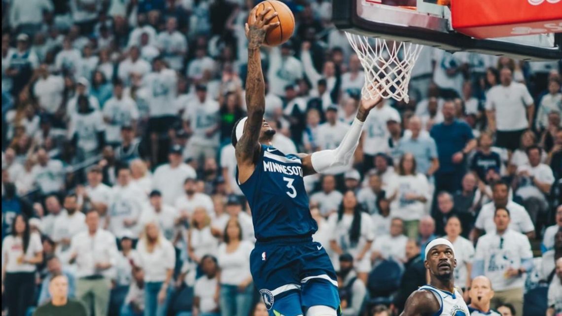 Minnesota ganó el quinto juego 121-110; esperan al ganador de la serie entre Denver y Oklahoma