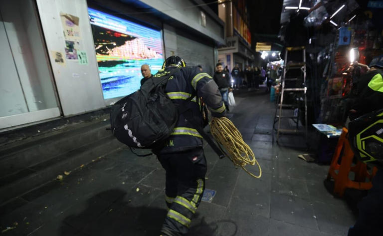 Un atasco en el piso 4 del edificio requirió la intervención de los bomberos