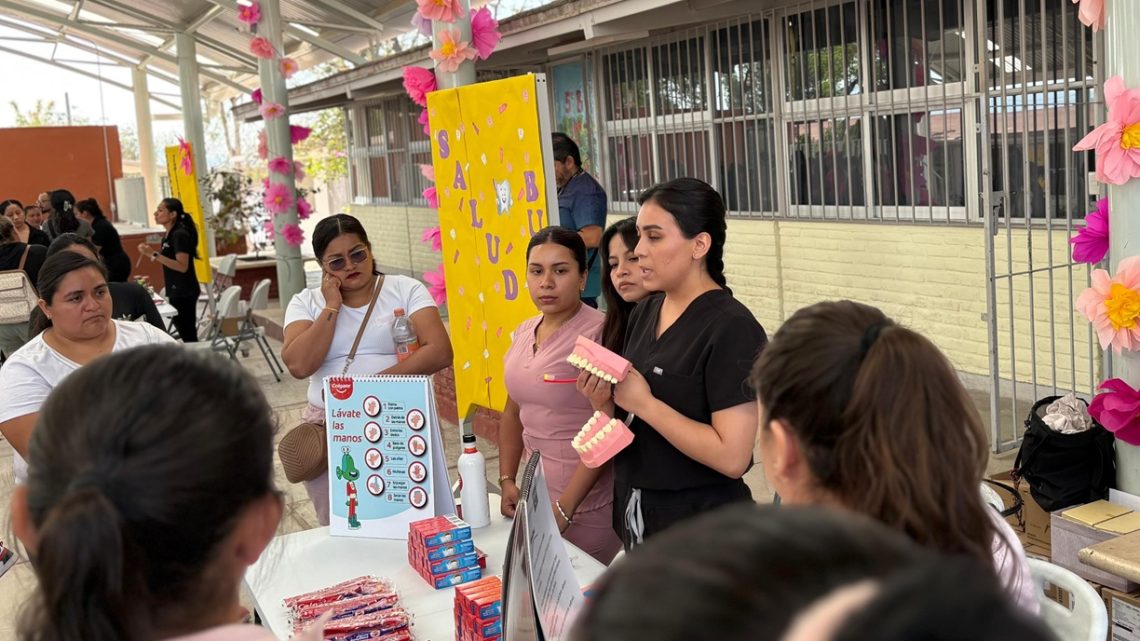 Lleva SESA Feria de Salud Bucal a Santa Rosa Jáuregui