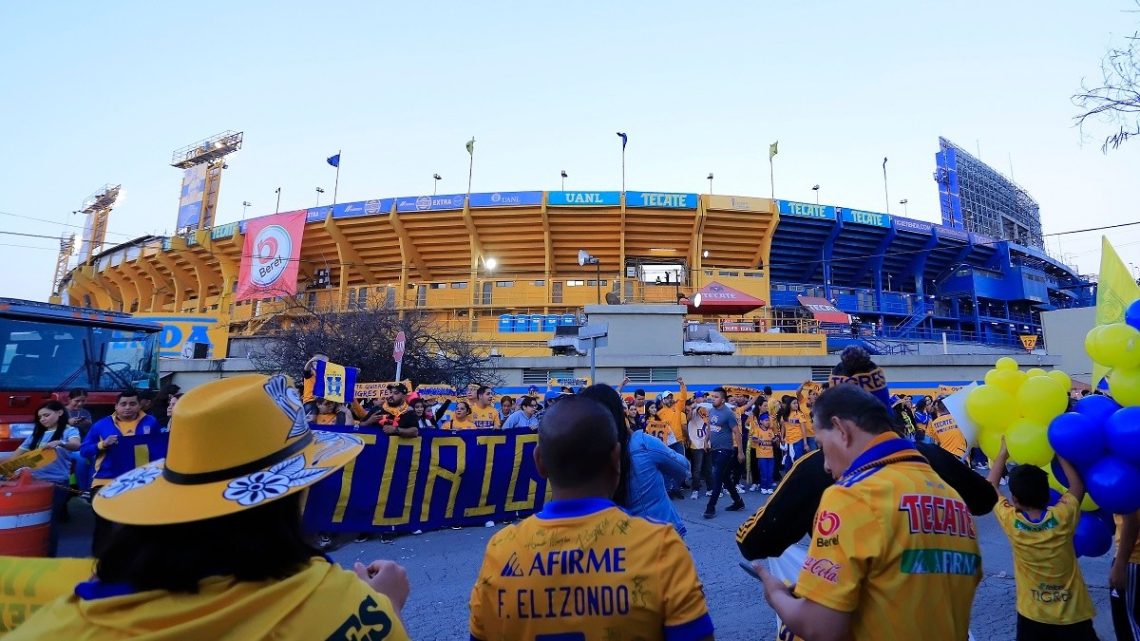 Rumores indicaban que podría retrasarse el inicio del partido; esto ocurrió