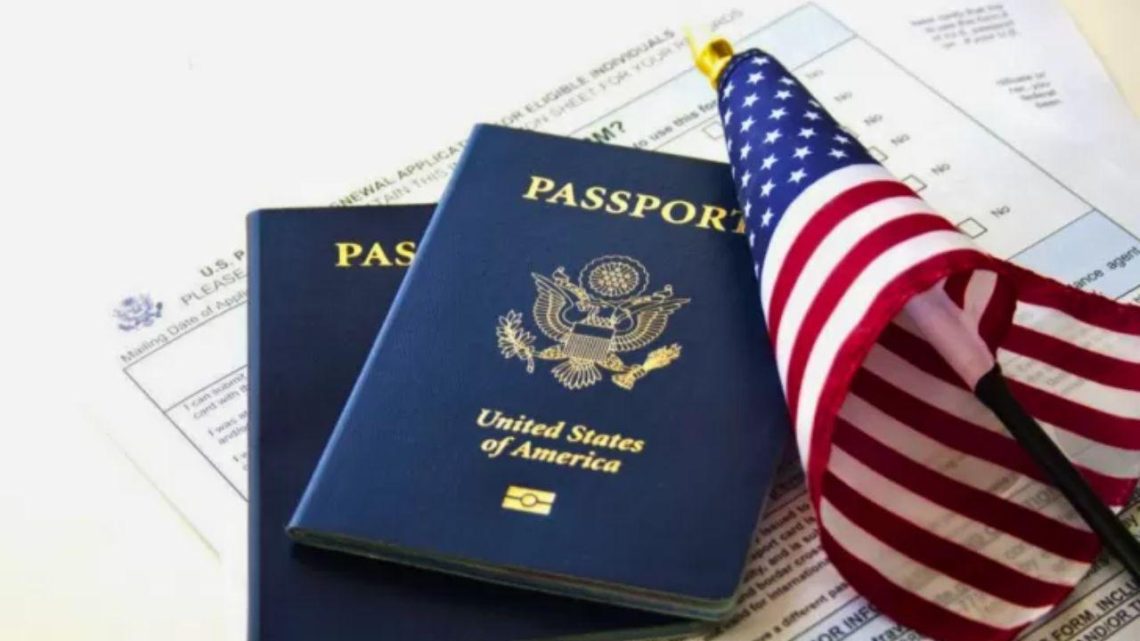 El pasaporte mexicano es un documento fundamental para viajar al extranjero, ya que certifica tanto la identidad como la nacionalidad de los ciudadanos.