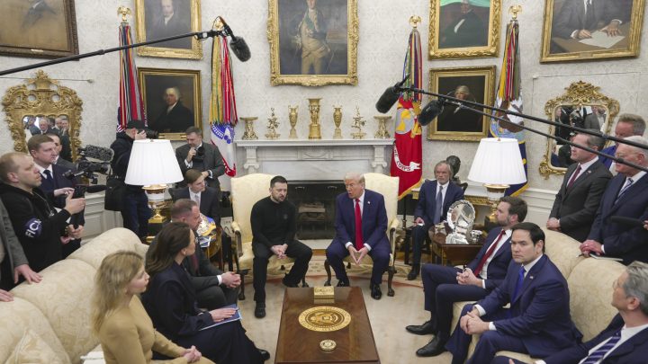 El primer ministro de Canadá, Mark Carney, se reunió con el presidente de EU, Donald Trump, para tratar de mejorar la relación entre los dos Estados en dificultades desde la llegada de Trump