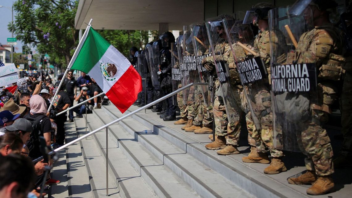 Además de la Guardia Nacional, 700 agentes de la Marina llegarán a Los Ángeles, detonando incertidumbre y enojo entre la población
