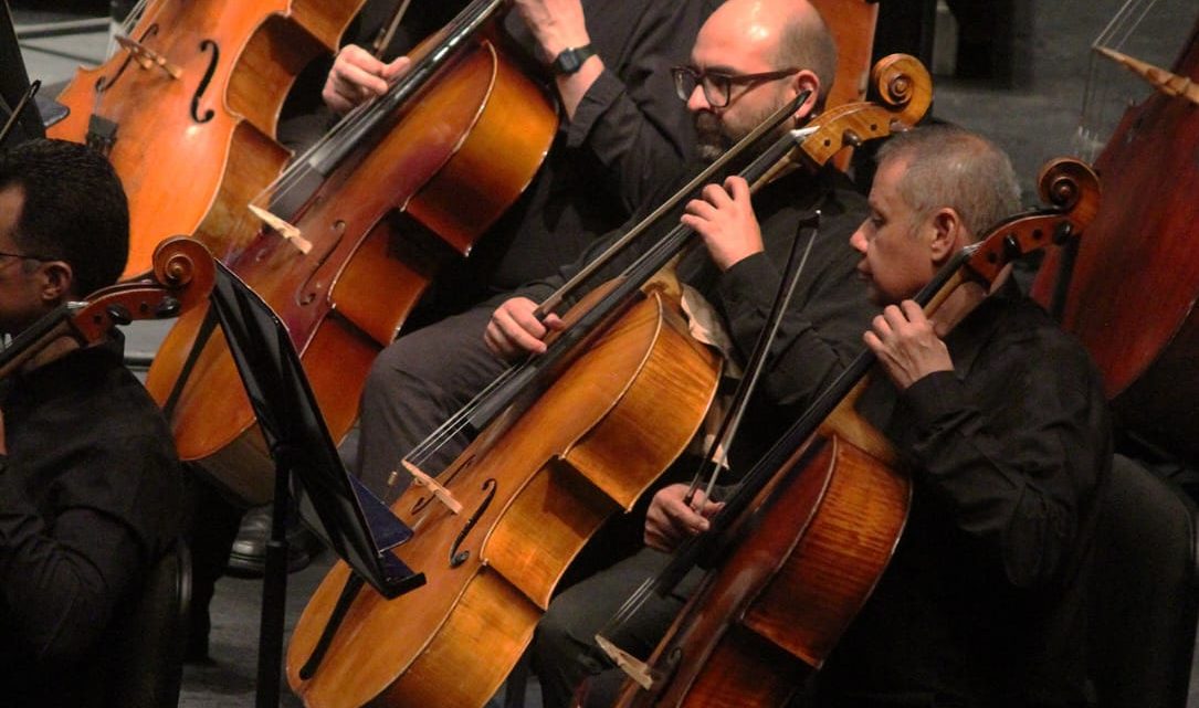 Llega a Querétaro el Mariachi 2000 de Cutberto Pérez para fusionar su talento con la Filarmónica del estado