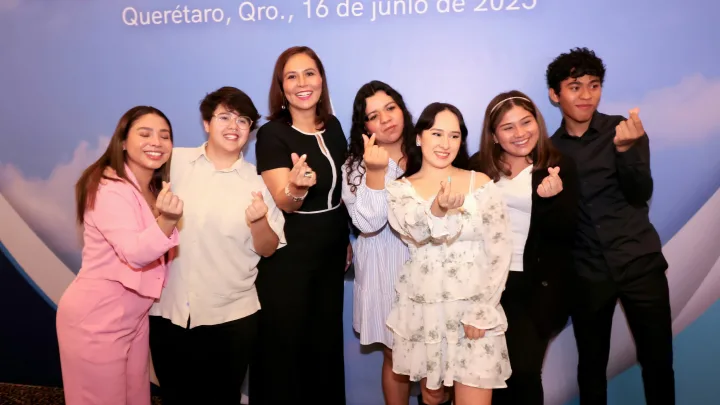 Estudiantes comparten experiencias internacionales sobre el programa Beca Embajadores 2024