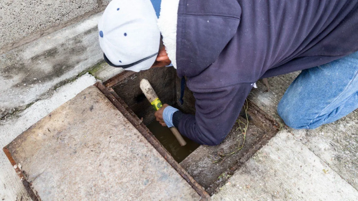 Sanciona JAPAM a empresa por verter ilegalmente aguas a cielo abierto