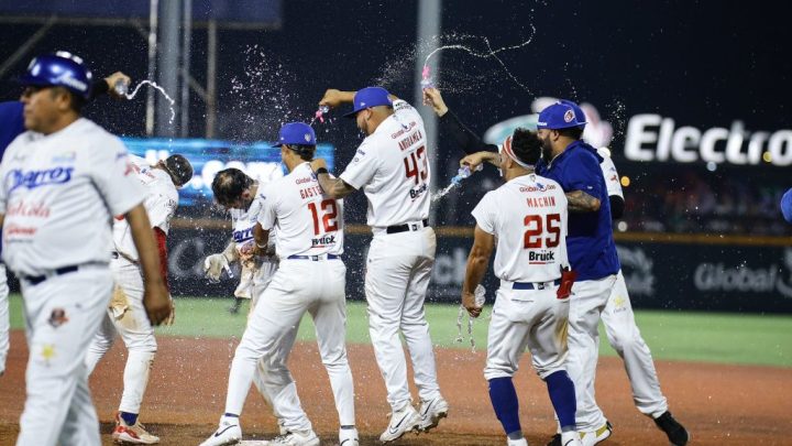 Charros vencen a los Tigres y aseguran la serie