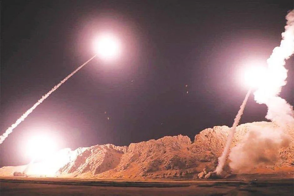El hecho se produjo poco después de que Qatar cerrara su espacio aéreo como precaución ante las amenazas de Irán 