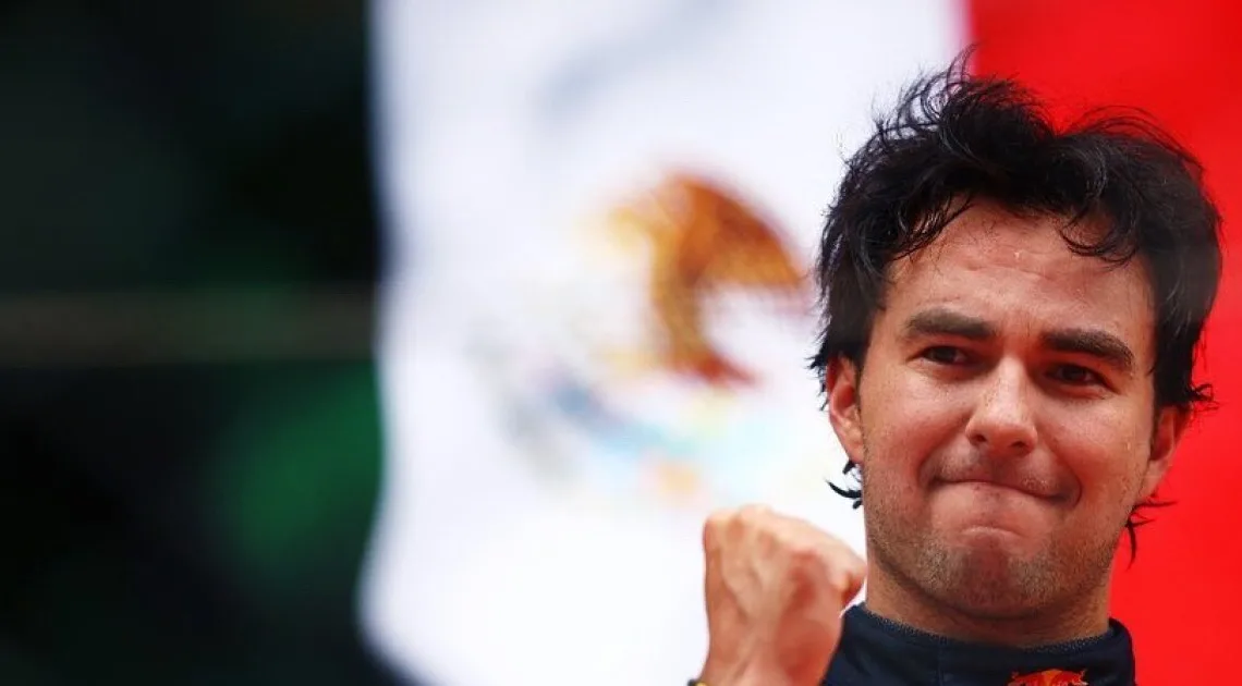 El piloto mexicano y subcampeón del mundo en 2023 rompió el silencio sobre su futuro en la Fórmula 1}