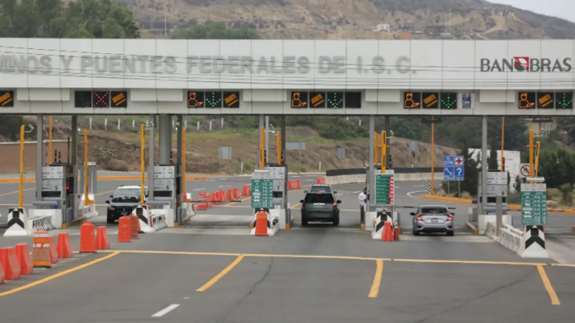 Esto evitará retrasos y facilitará el cruce por las casetas sin necesidad de detenerse Esto evitará retrasos y facilitará el cruce por las casetas sin necesidad de detenerse