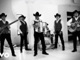 Integrantes de grupo musical sufren accidente durante presentación en televisora