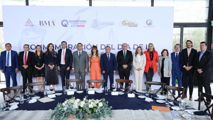Autoridades conmemoran el Día del Abogado