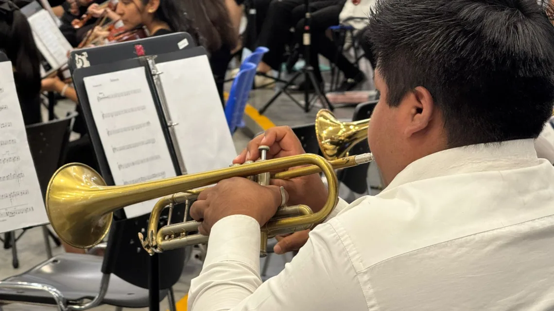 Participan niñas, niños y adolescentes de 12 municipios en el Concierto de Verano 2025