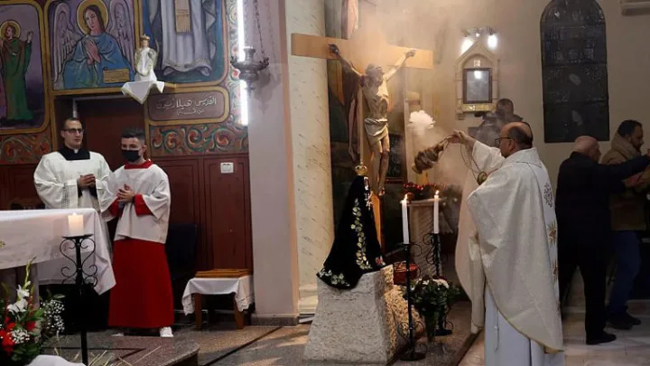 El saldo tras el ataque a la parroquia de la Sagrada Familia de Gaza es de 4 muertos y 7 heridos