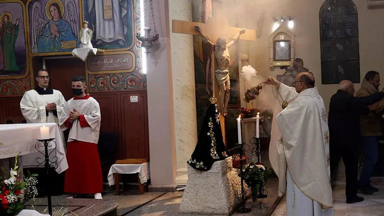 El saldo tras el ataque a la parroquia de la Sagrada Familia de Gaza es de 4 muertos y 7 heridos