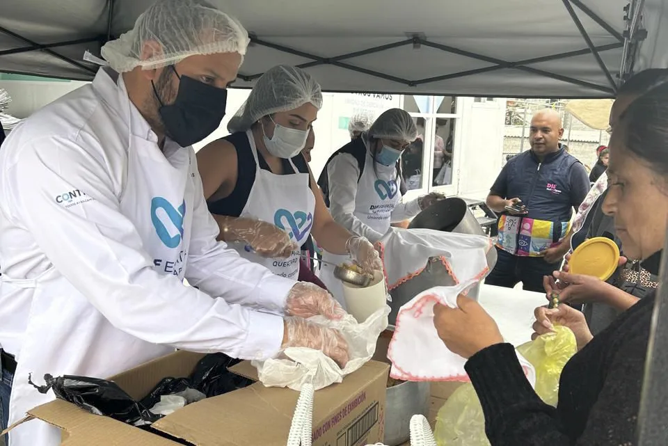 Llegan los Comedores Móviles del SEDIF a Huimilpan