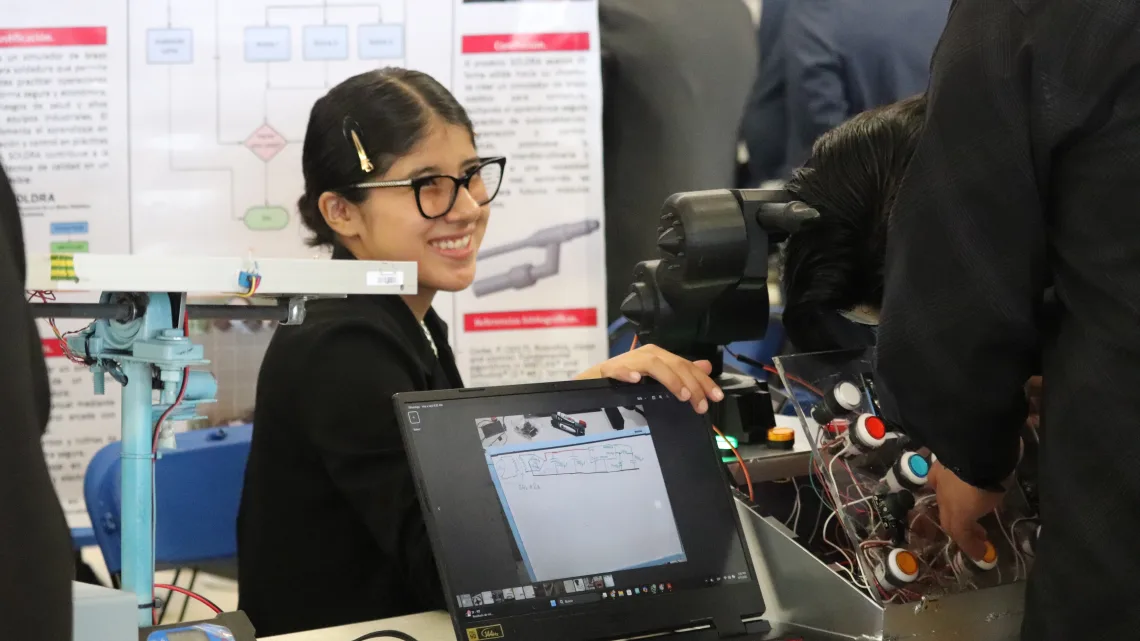 Estudiantes de la UPQ presentan proyectos en la Expomecatrónica MA2025