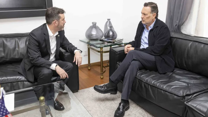 Se reúne Mauricio Kuri con el Presidente de la American Society of México