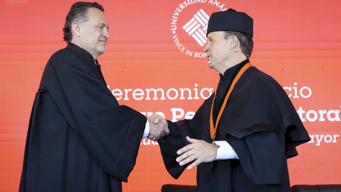 Atestigua Mauricio Kuri toma de protesta del Rector de la Anáhuac