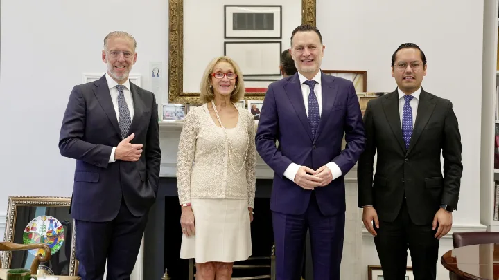 Participa Mauricio Kuri en mesa redonda con miembros de Council of the Americas
