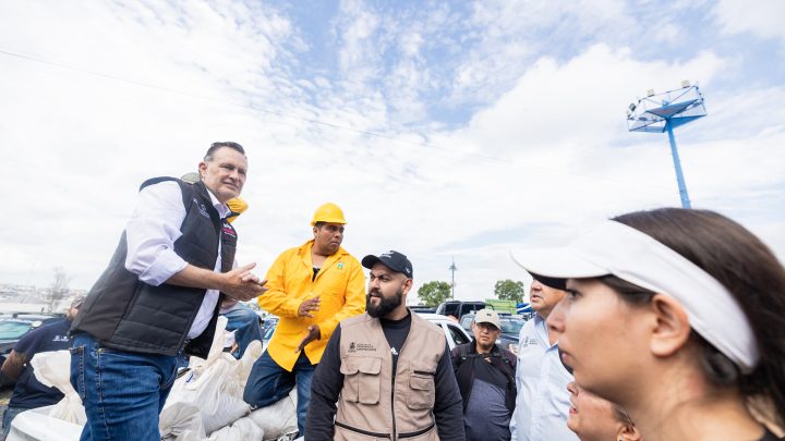 Juntos, sociedad y gobierno trabajan para superar contingencia por lluvias