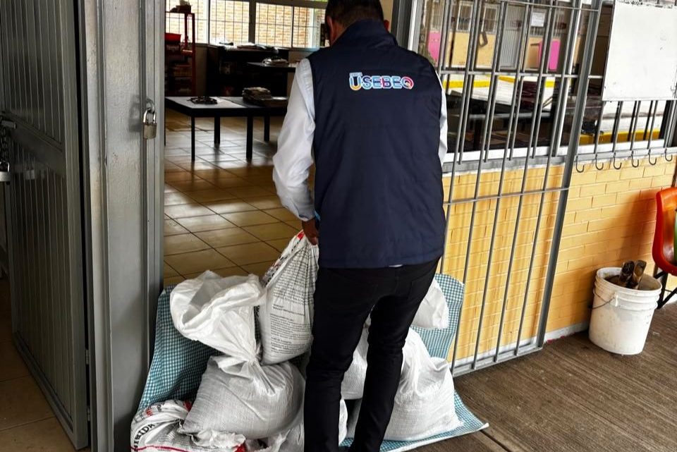 Atiende USEBEQ afectaciones por lluvias en escuelas