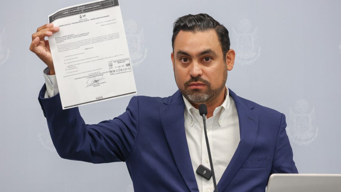 Homero Barrera denuncia presión de la “mafia del poder” y refrenda su compromiso con el pueblo queretano
