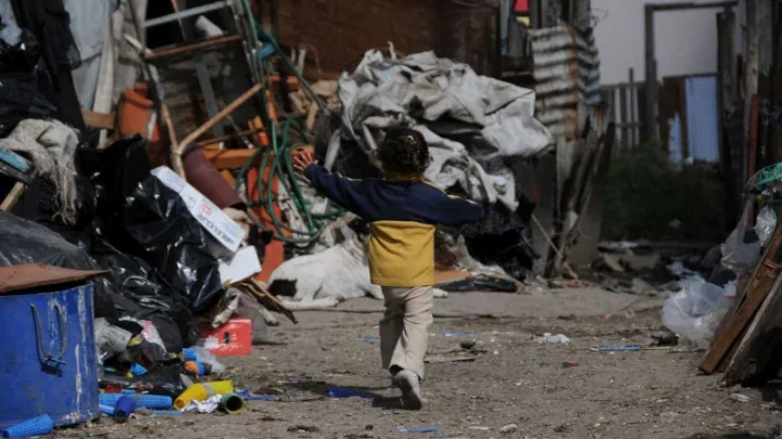 El Instituto Nacional de Estadística y Geografía (Inegi) reporta la cantidad de personas que salieron de la condición de pobreza