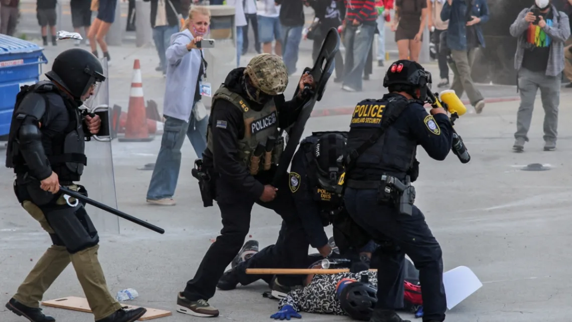 El hecho ocurre tras una orden judicial, que limita arrestos de indocumentados en California
